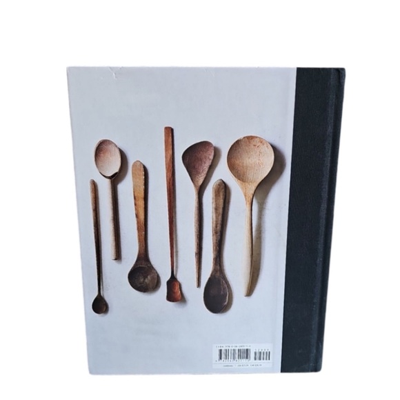 Magnolia Table Cookbook by Joanna Gaines - Picture 3 of 3